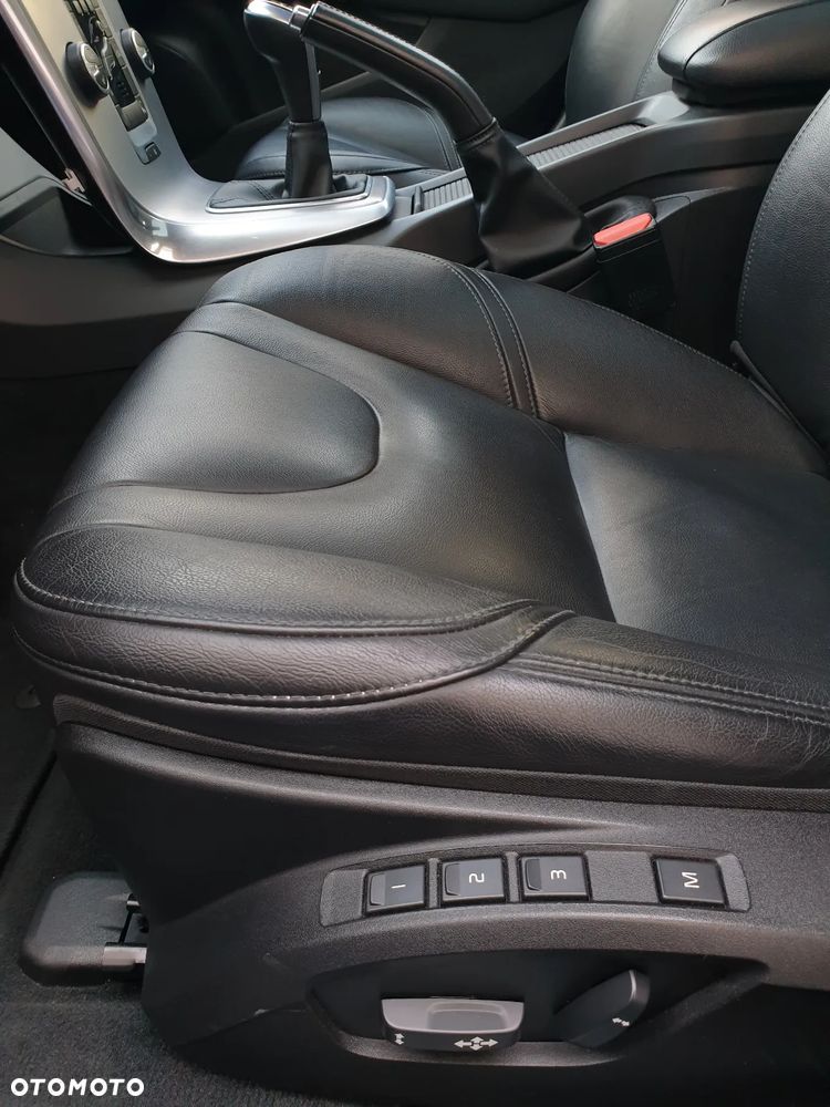 Volvo V40 D3 Inscription - 24