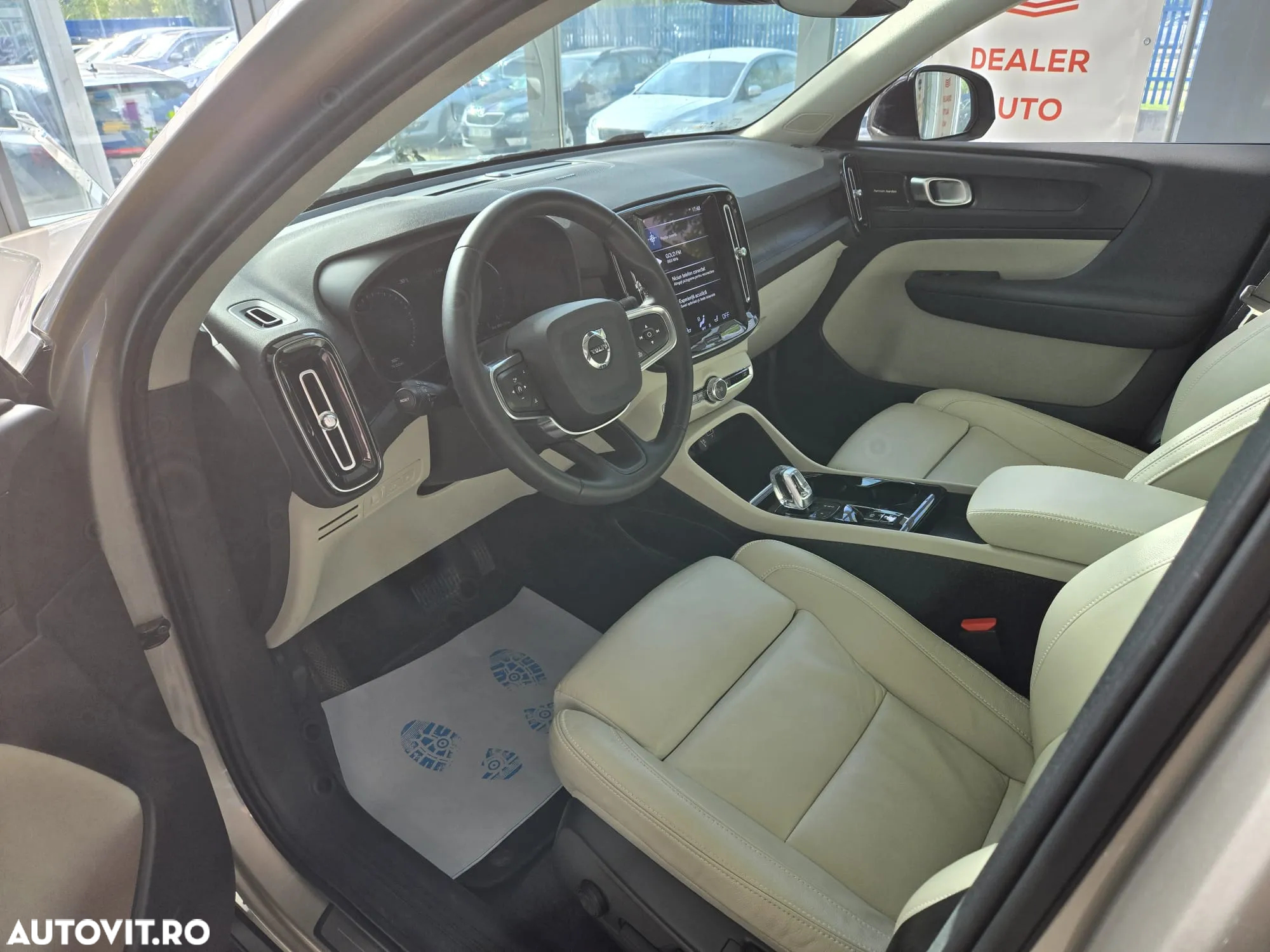Volvo XC 40 - 15