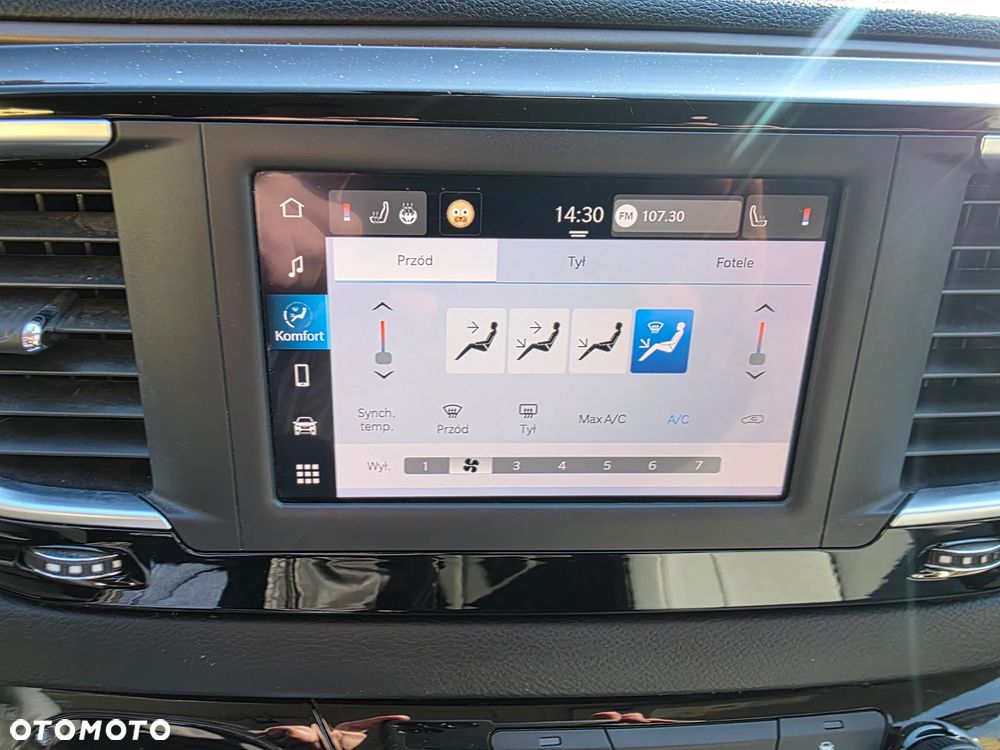 Chrysler Pacifica - 21