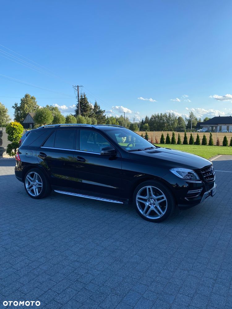 Mercedes-Benz ML - 23
