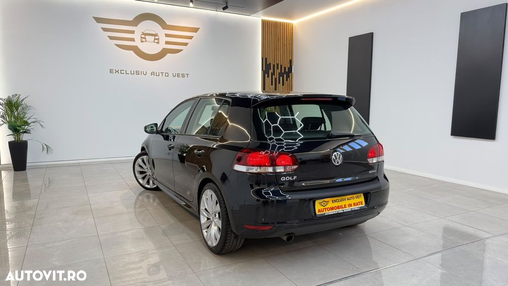 Volkswagen Golf - 5