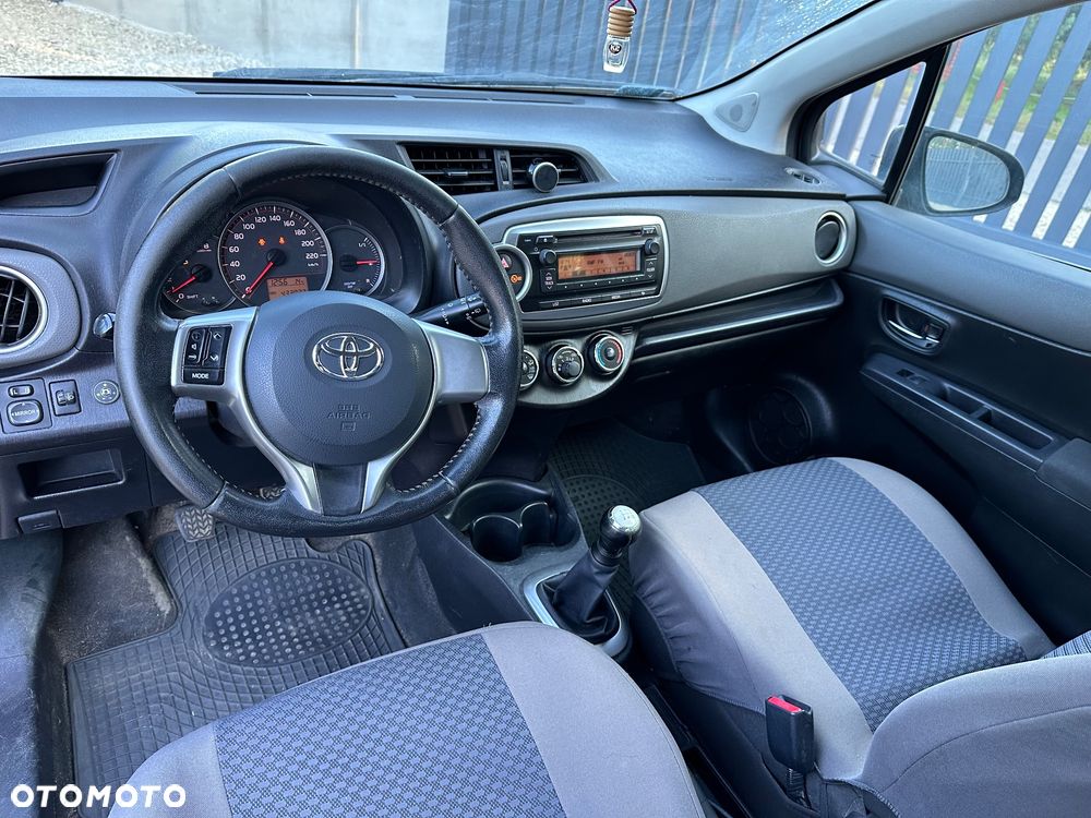 Toyota Yaris 1.0 Terra - 8