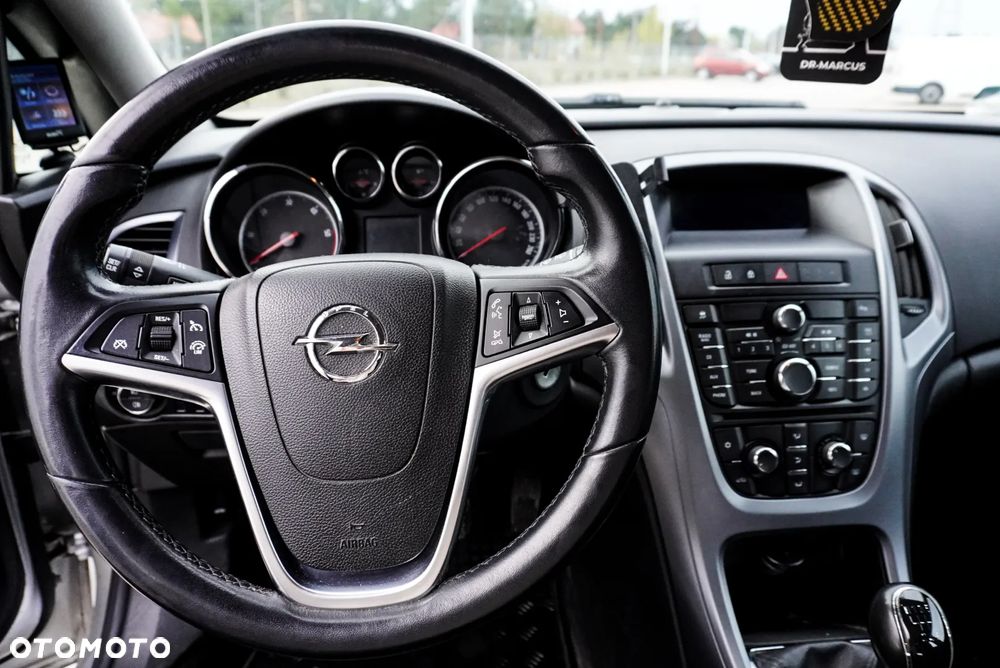 Opel Astra 1.7 CDTI - 11