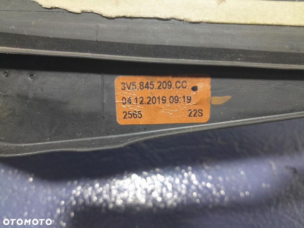 SKODA SUPERB III LIFT HB SZYBA USZCZELKA DRZWI TYŁ LEWA - 6