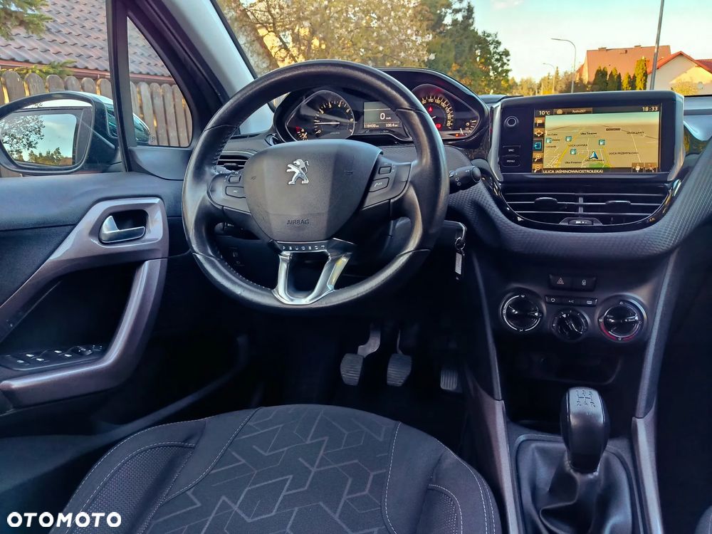 Peugeot 2008 - 13