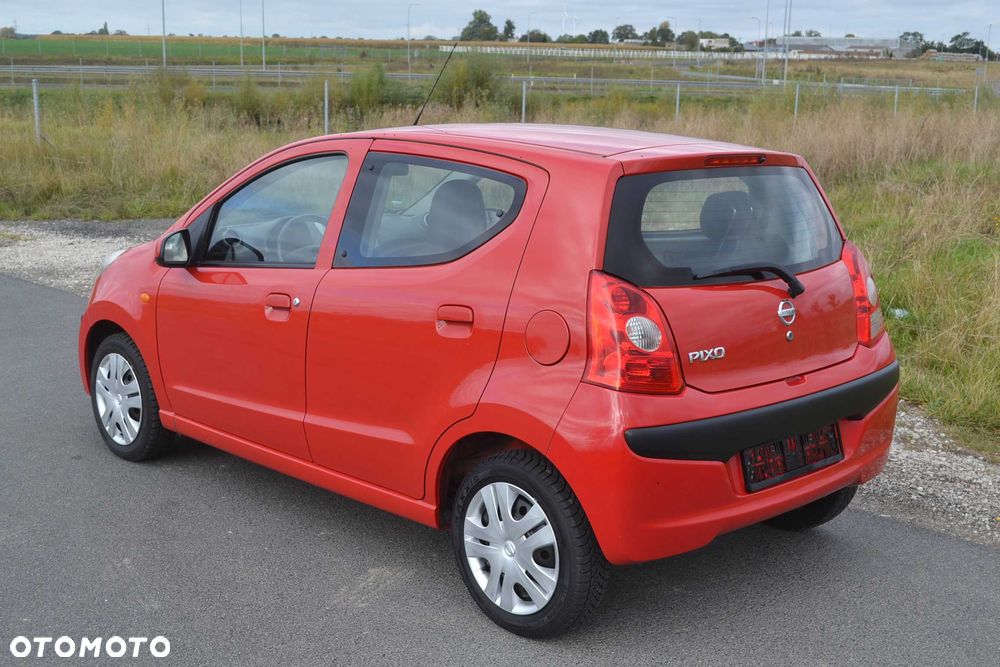 Nissan Pixo - 2