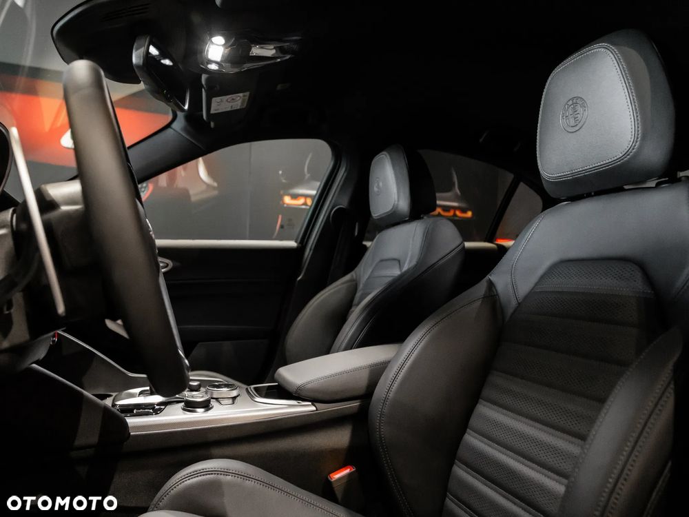 Alfa Romeo Giulia 2.2 D Turbo Veloce Q4 - 10