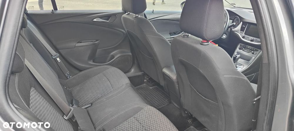 Opel Astra 1.6 D Start/Stop Automatik Innovation - 32