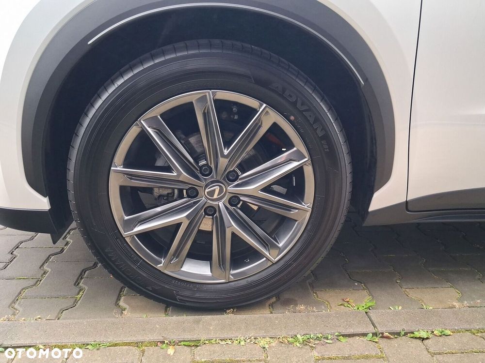 Lexus LBX 1.5 Hybrid Elegant - 24