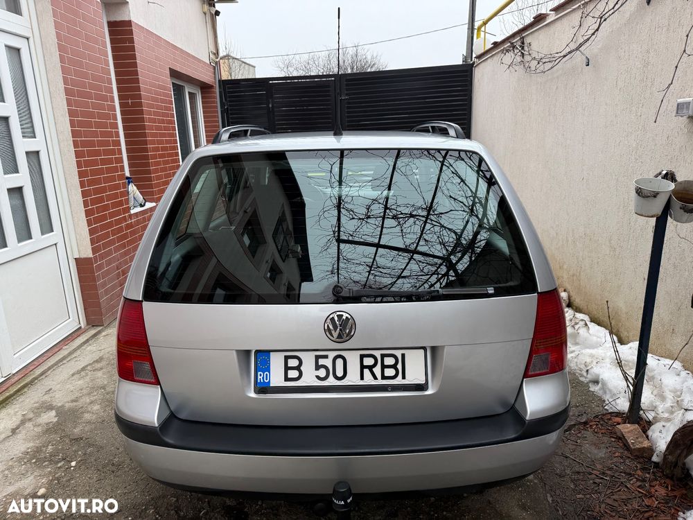 Volkswagen Golf 1.6 Comfortline - 38