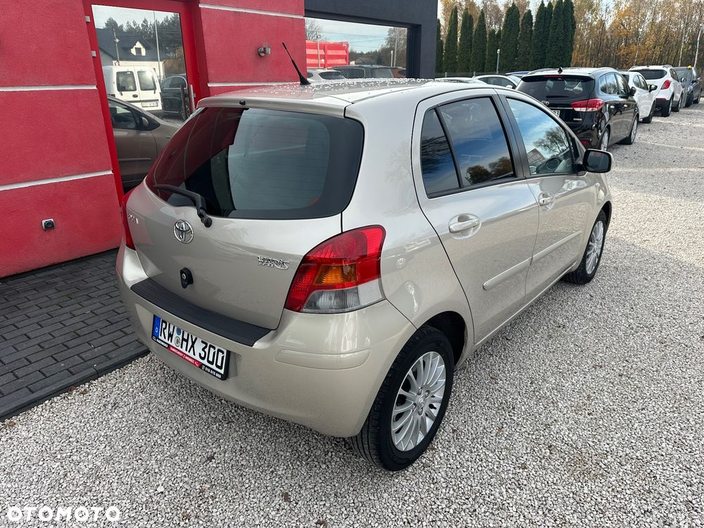 Toyota Yaris 1.33 VVT-i Sol - 2