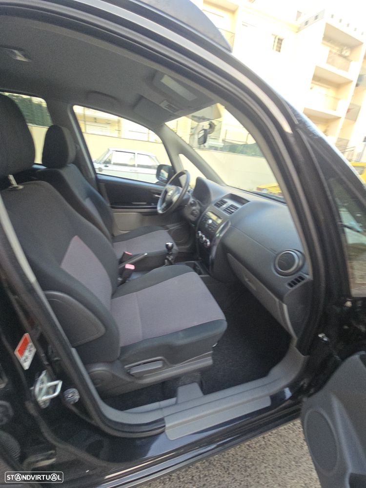 Suzuki SX4 1.5 GLX Outdoor Line - 20