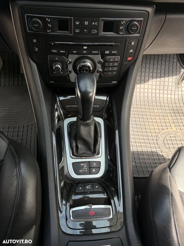 Citroën C5 2.0 HDI Susp H3+ Exclusive - 23