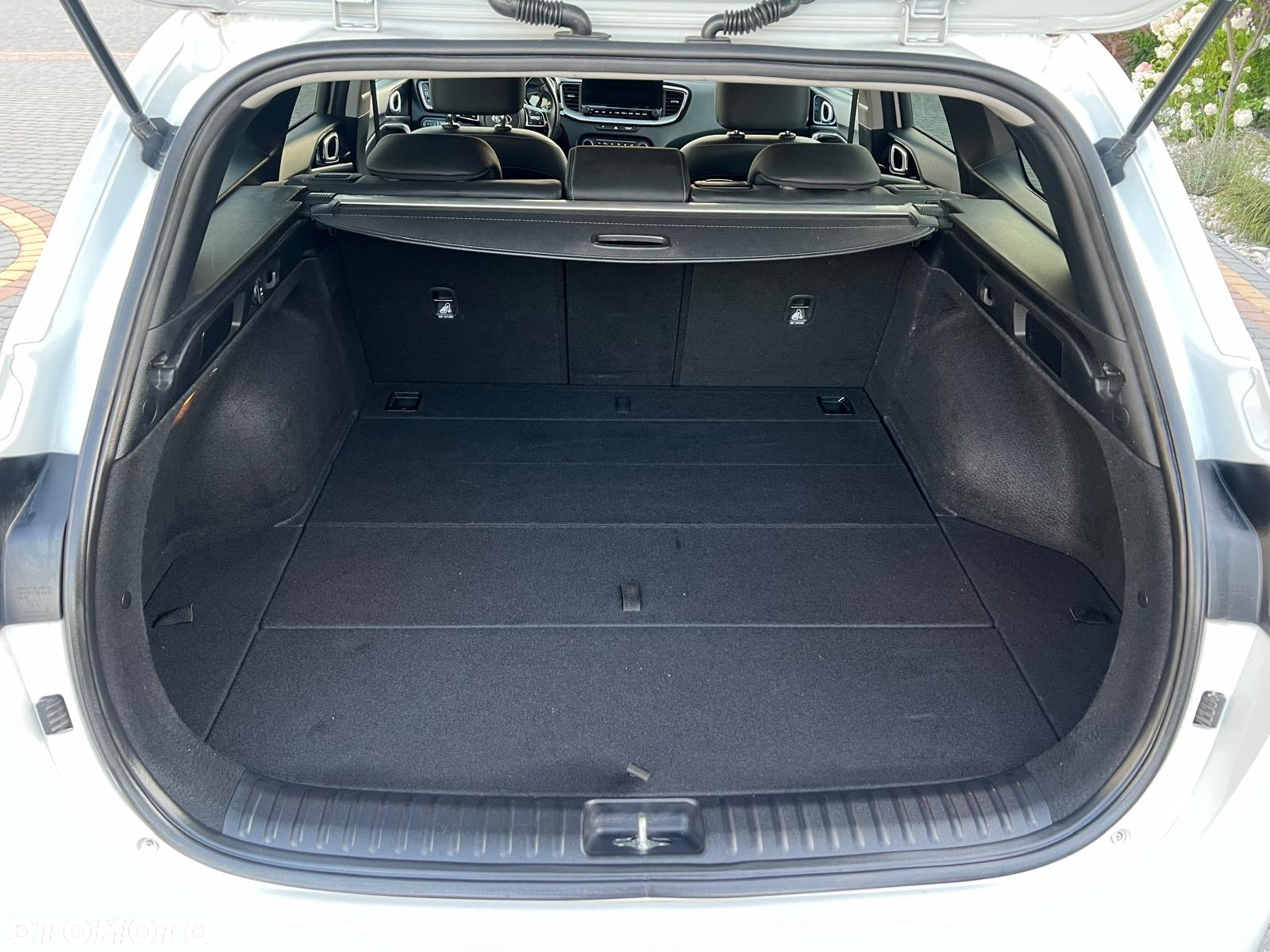 Kia Ceed 1.6 CRDi SCR L Business Line DCT - 29