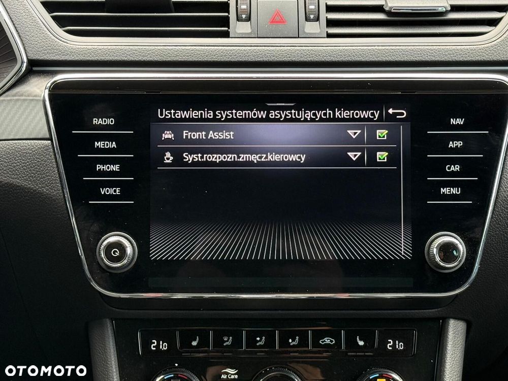 Skoda Superb 2.0 TSI Sportline DSG - 25