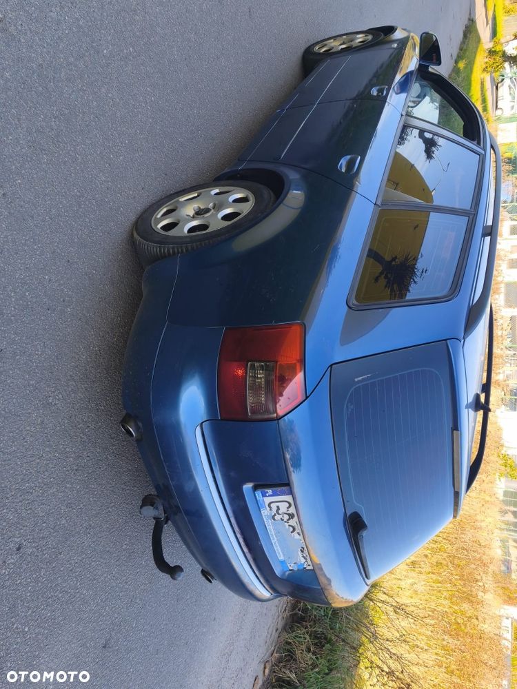 Audi A4 Avant - 4