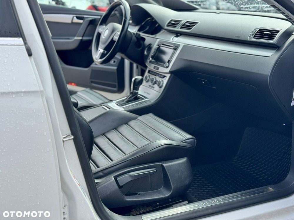 Volkswagen Passat Alltrack - 34