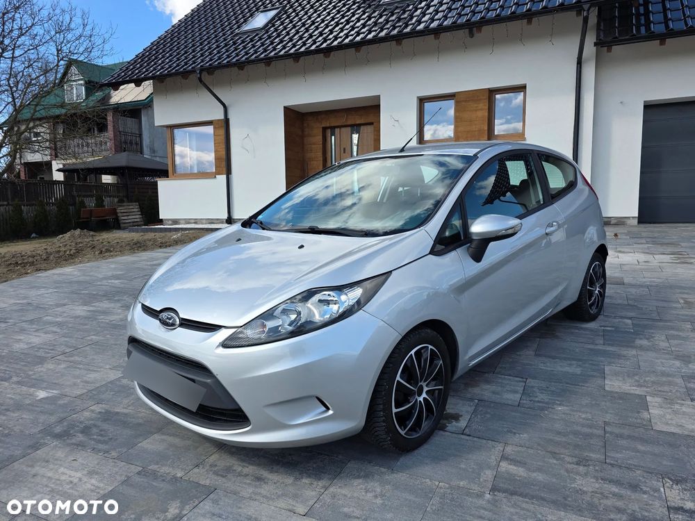 Ford Fiesta 1.25 Trend Edition - 32