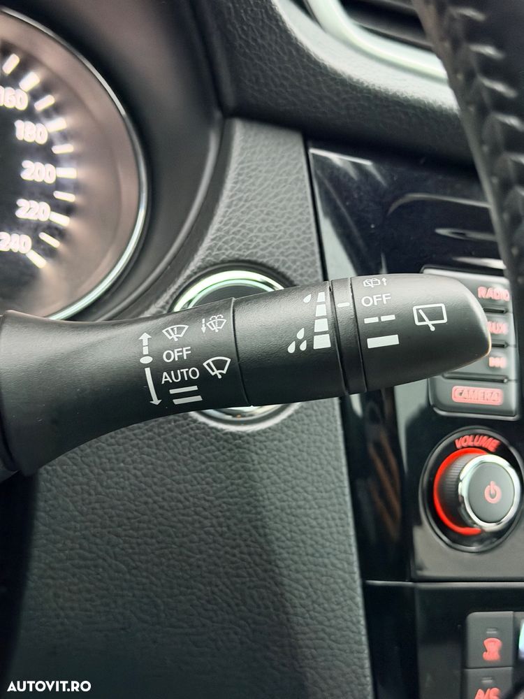 Nissan Qashqai 1.2 DIG-T Start/Stop Tekna - 28