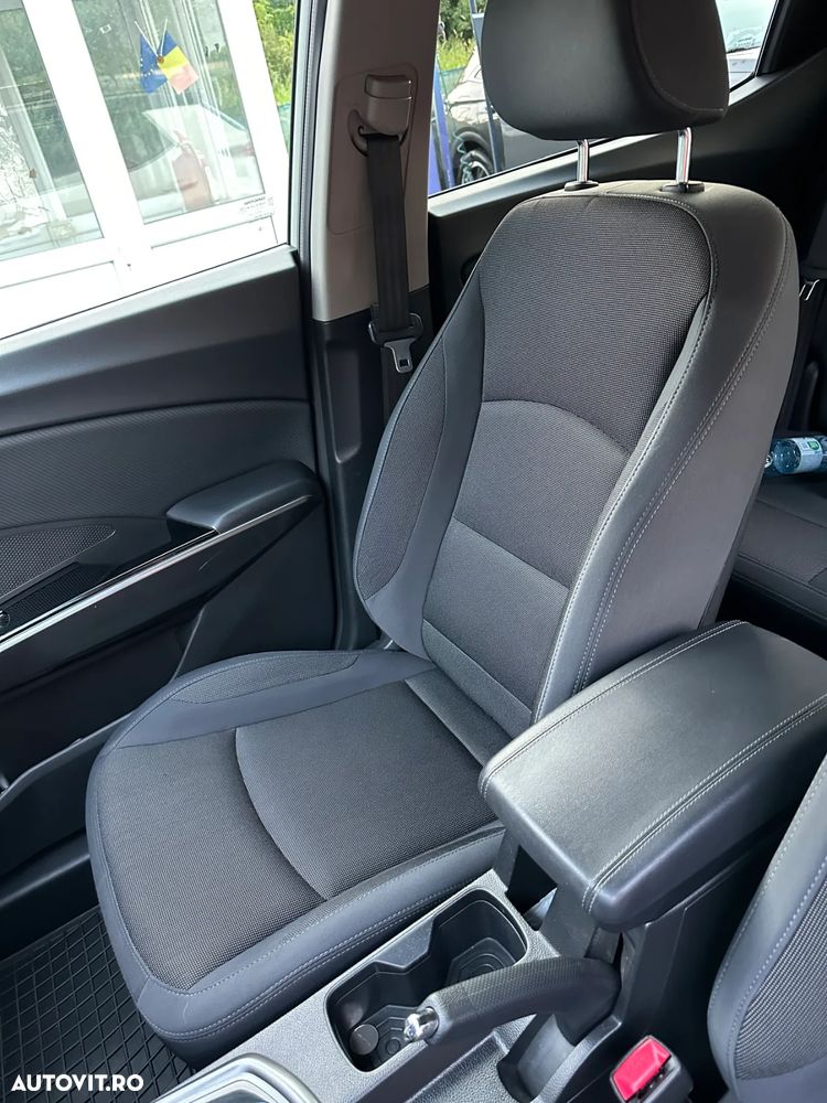 SsangYong Tivoli - 24