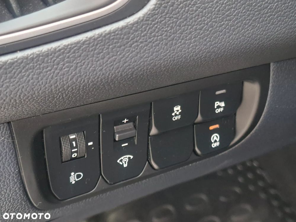 Kia Rio 1.2 Business Line - 12