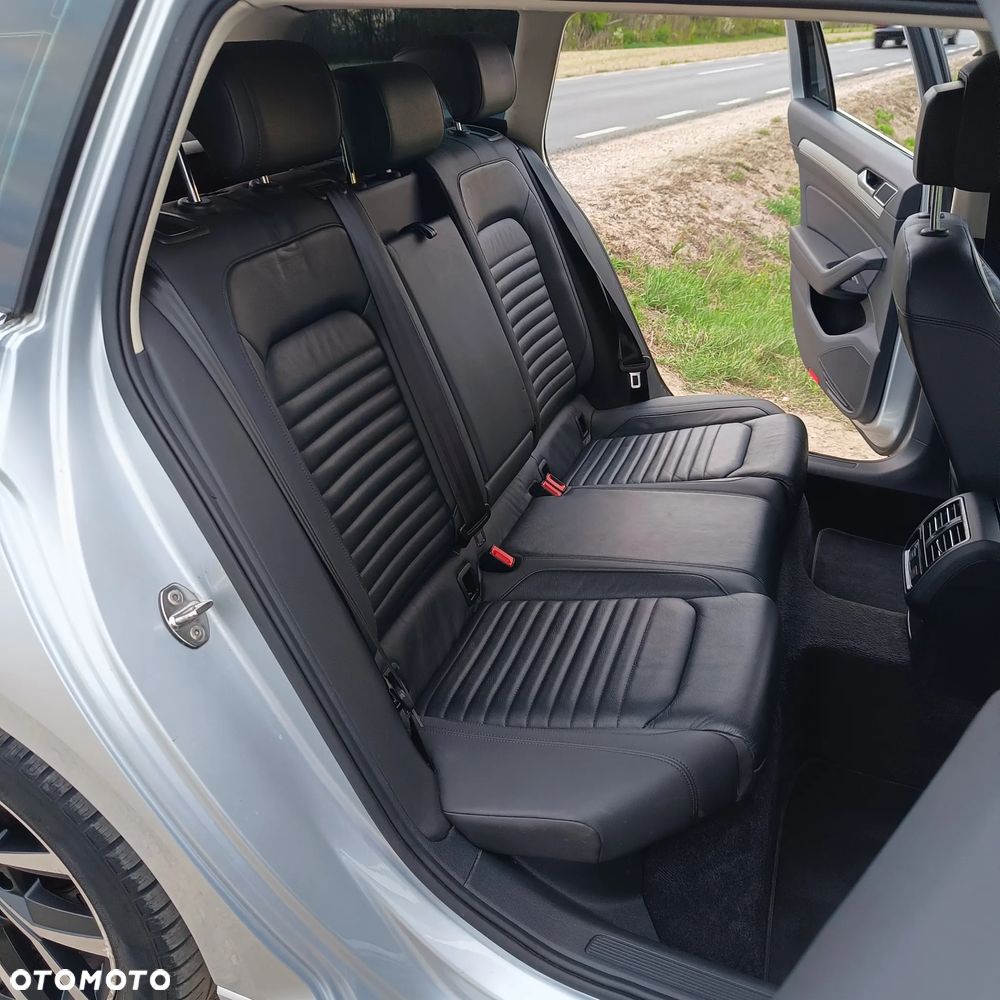 Volkswagen Passat 2.0 TDI (BlueMotion Technology) Highline - 26