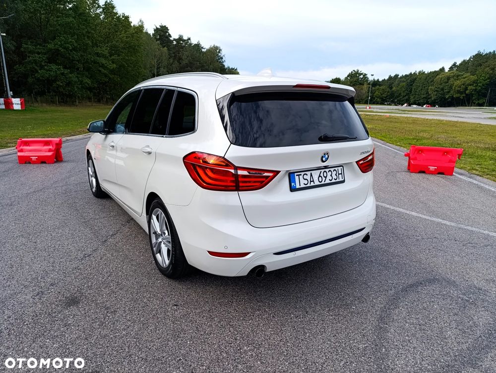 BMW Seria 2 - 11