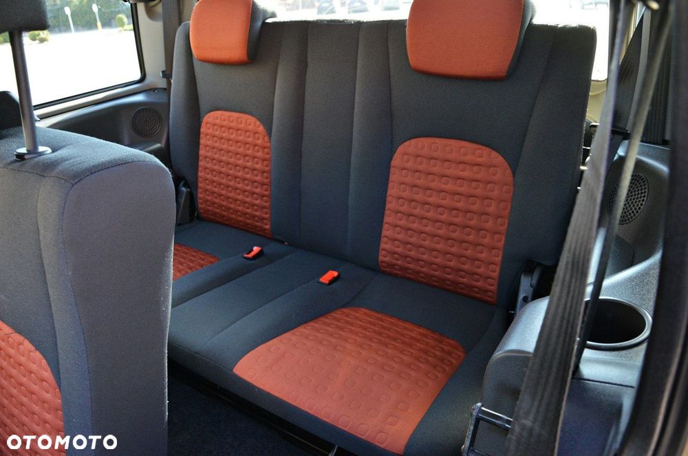 Fiat Doblo 1.4 8V Dynamic - 33