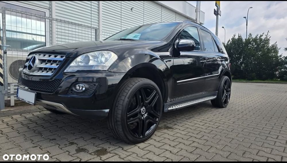 Mercedes-Benz ML - 13