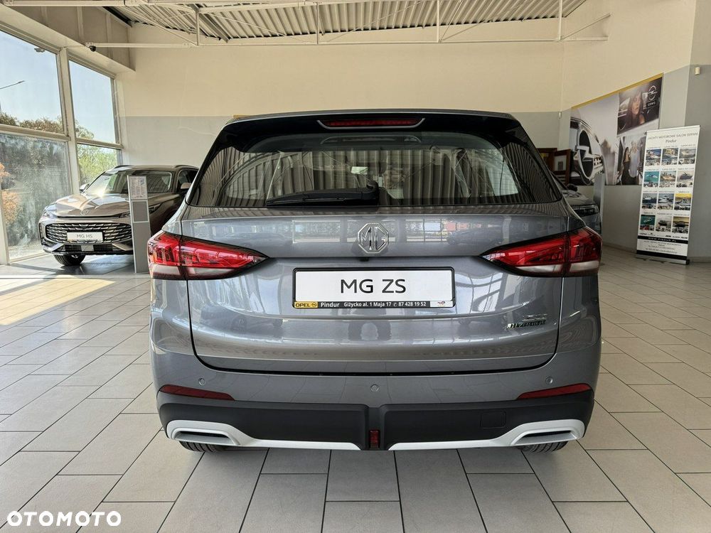 MG ZS - 6