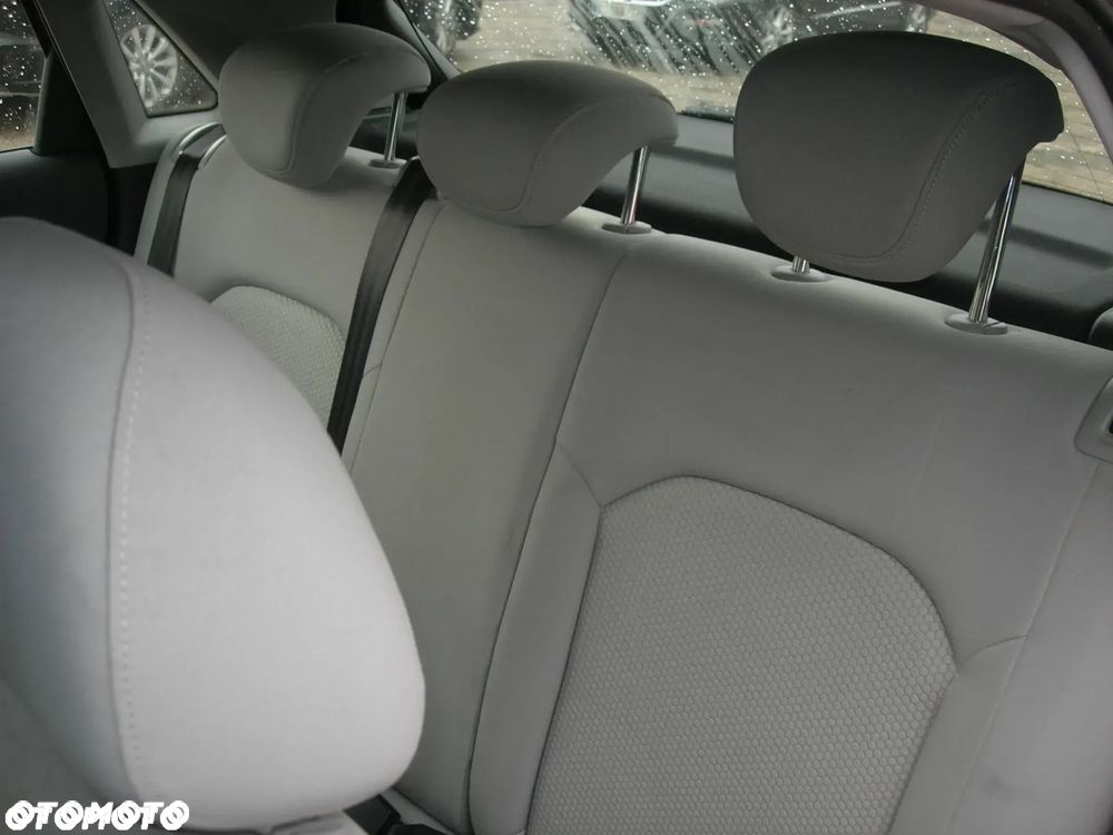 Audi A1 Sportback 1.6 TDI Ambition - 16