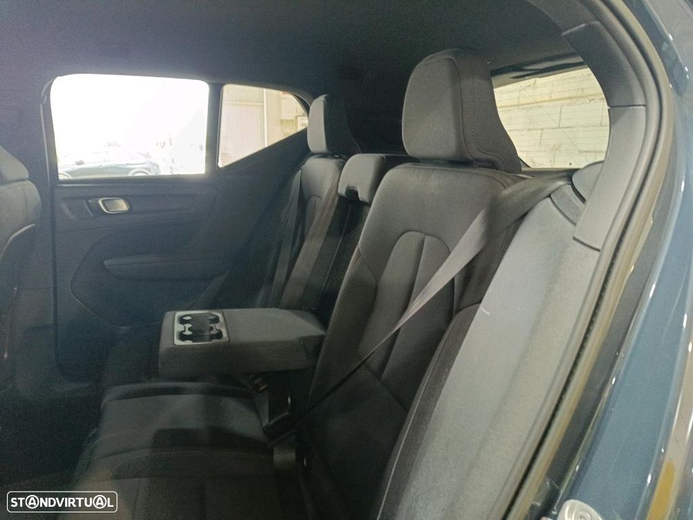 Volvo XC 40 Recharge Plus - 9