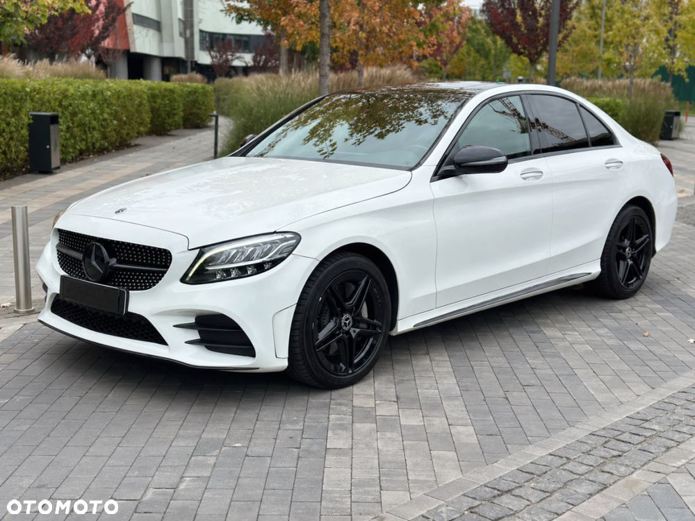 Mercedes-Benz Klasa C 200 4Matic 9G-TRONIC AMG Line - 4