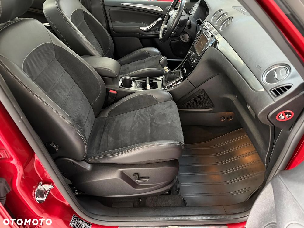 Ford S-Max 2.0 TDCi DPF Titanium X - 24
