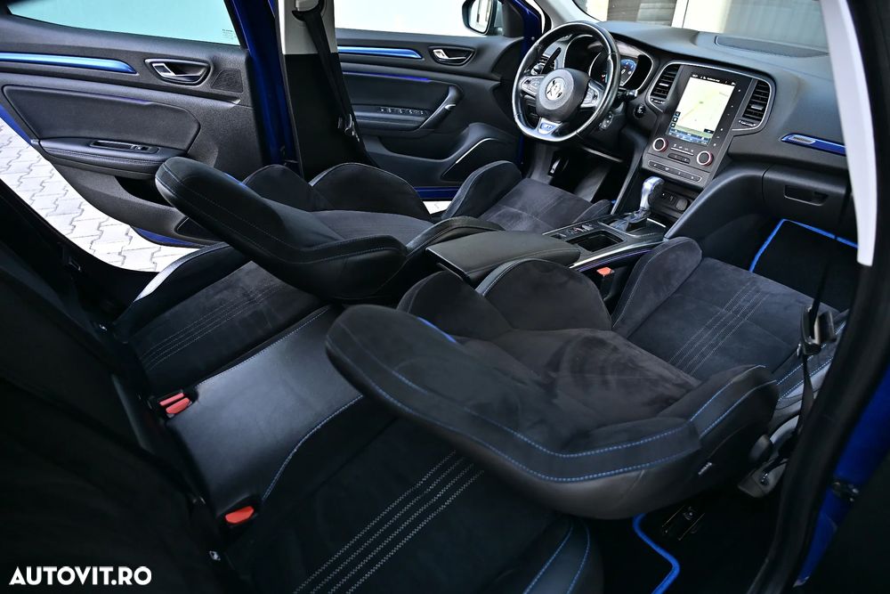 Renault Megane ENERGY TCe 205 EDC GT - 31