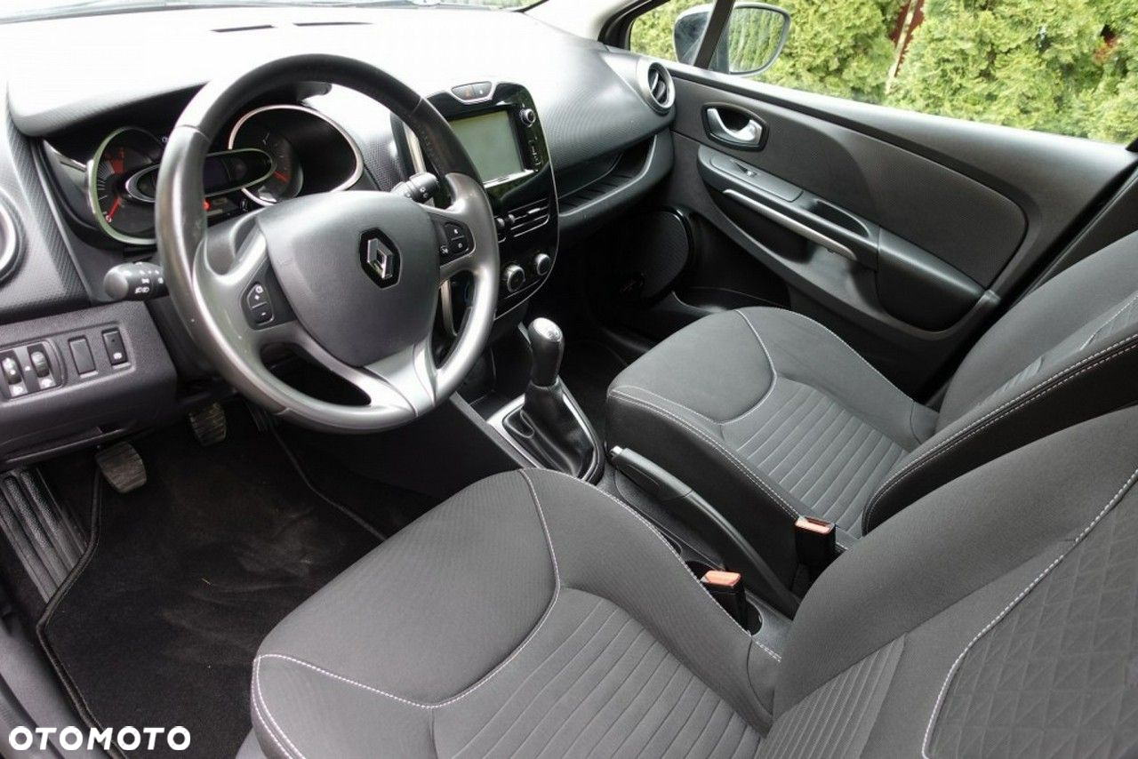 Renault Clio - 12