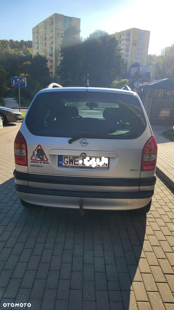 Opel Zafira - 3