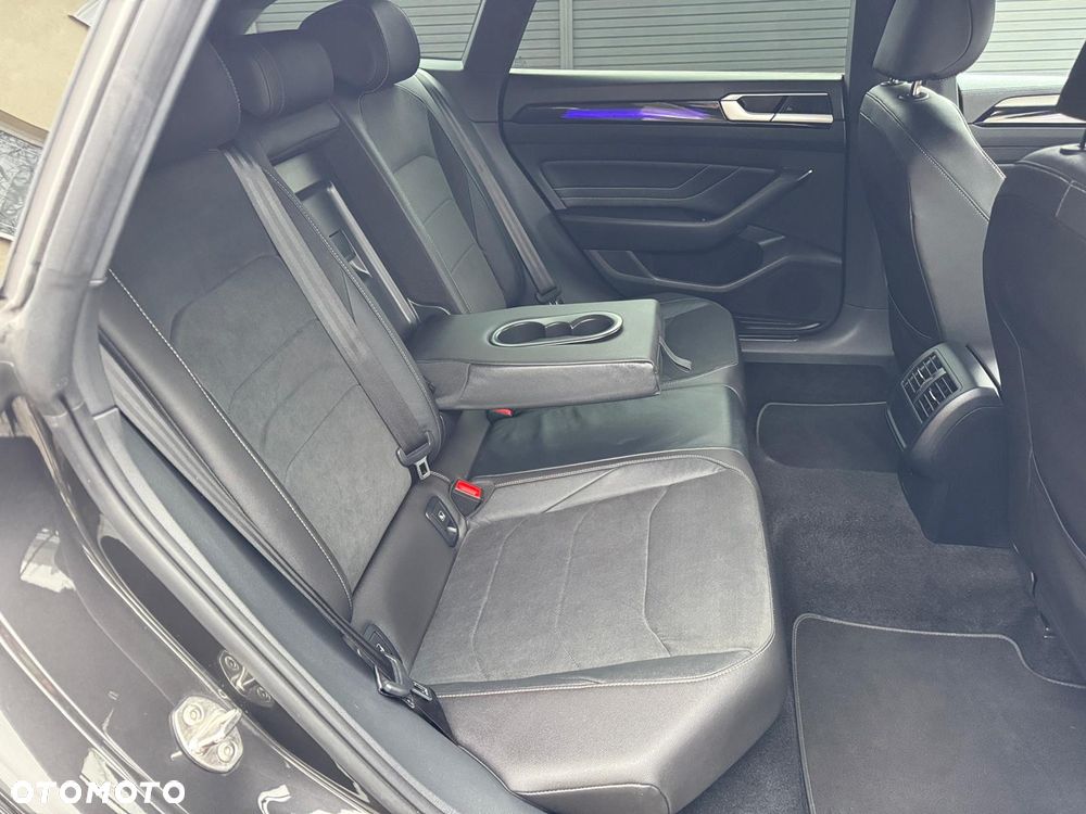 Volkswagen Arteon 2.0 TDI R-Line DSG - 33