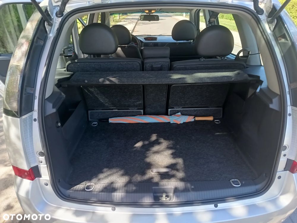Opel Meriva - 22