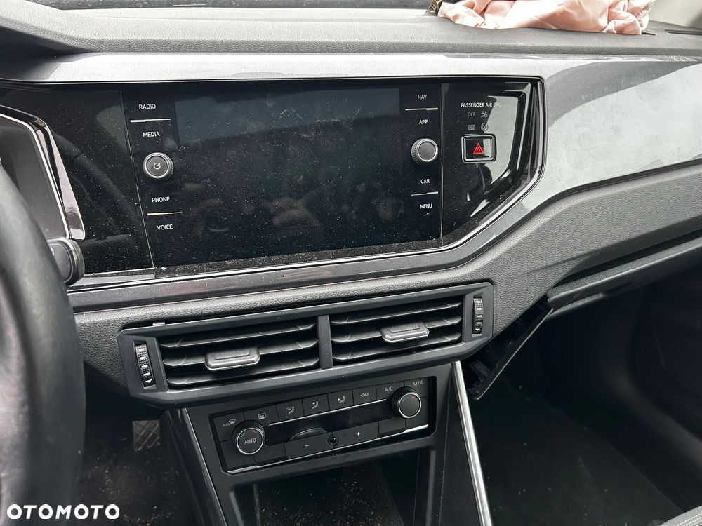 Volkswagen Polo 1.0 TSI OPF R-Line - 27