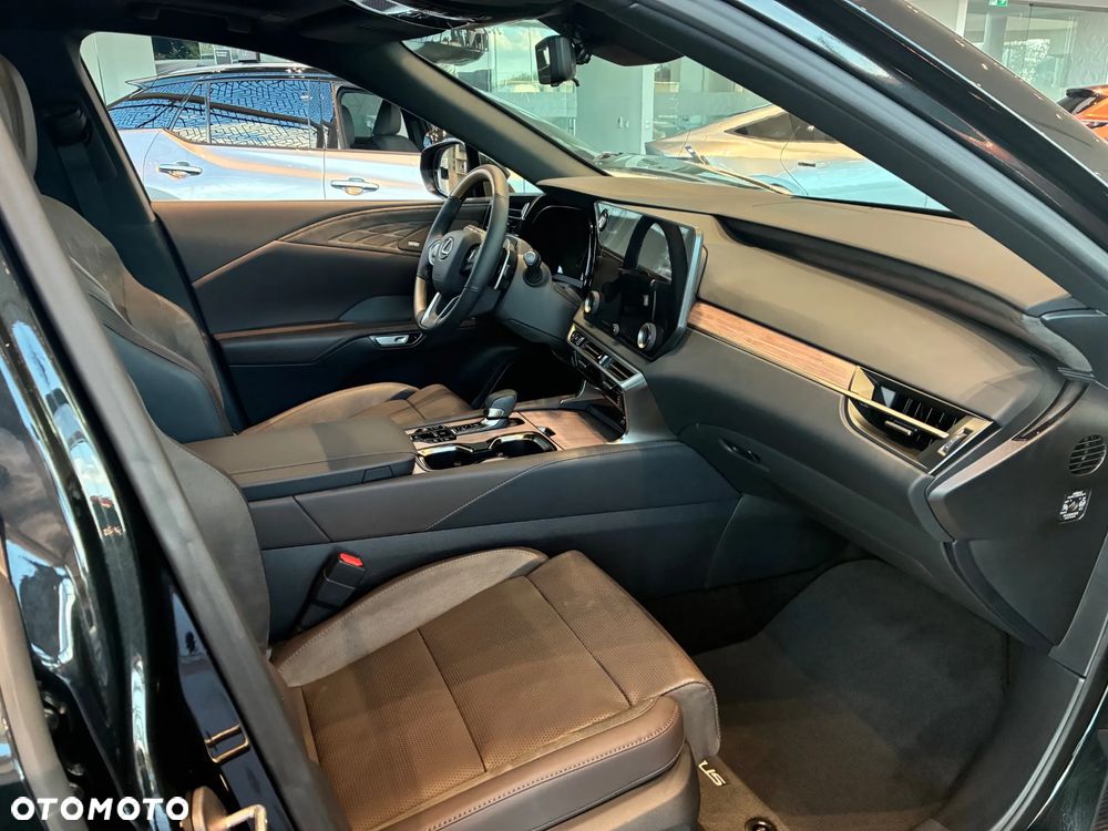 Lexus RX - 14