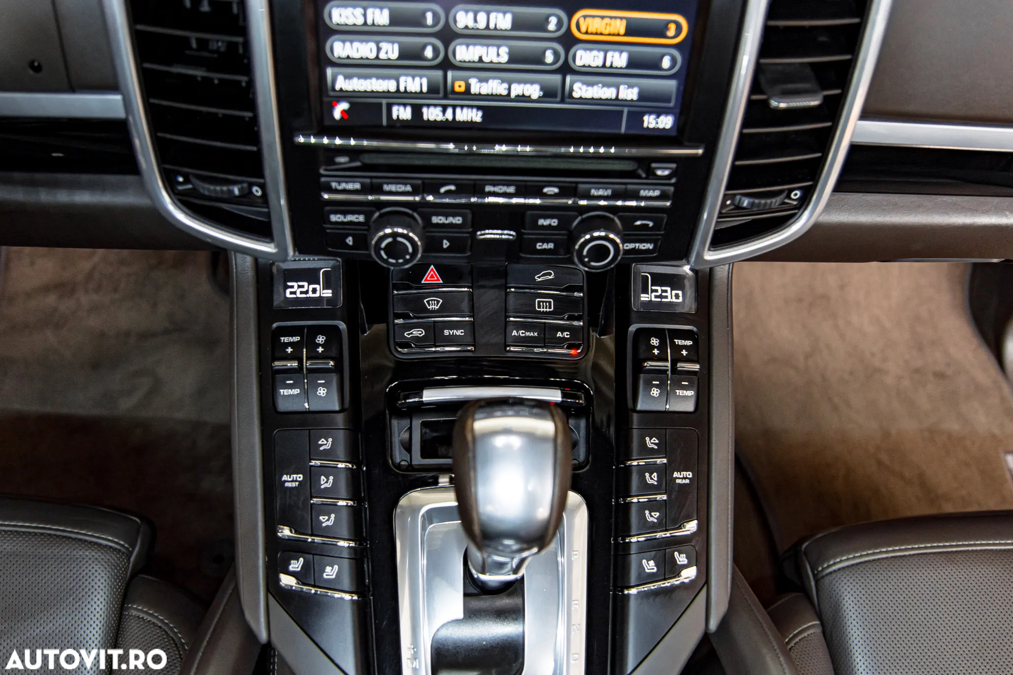 Porsche Cayenne 3.0 L - 29