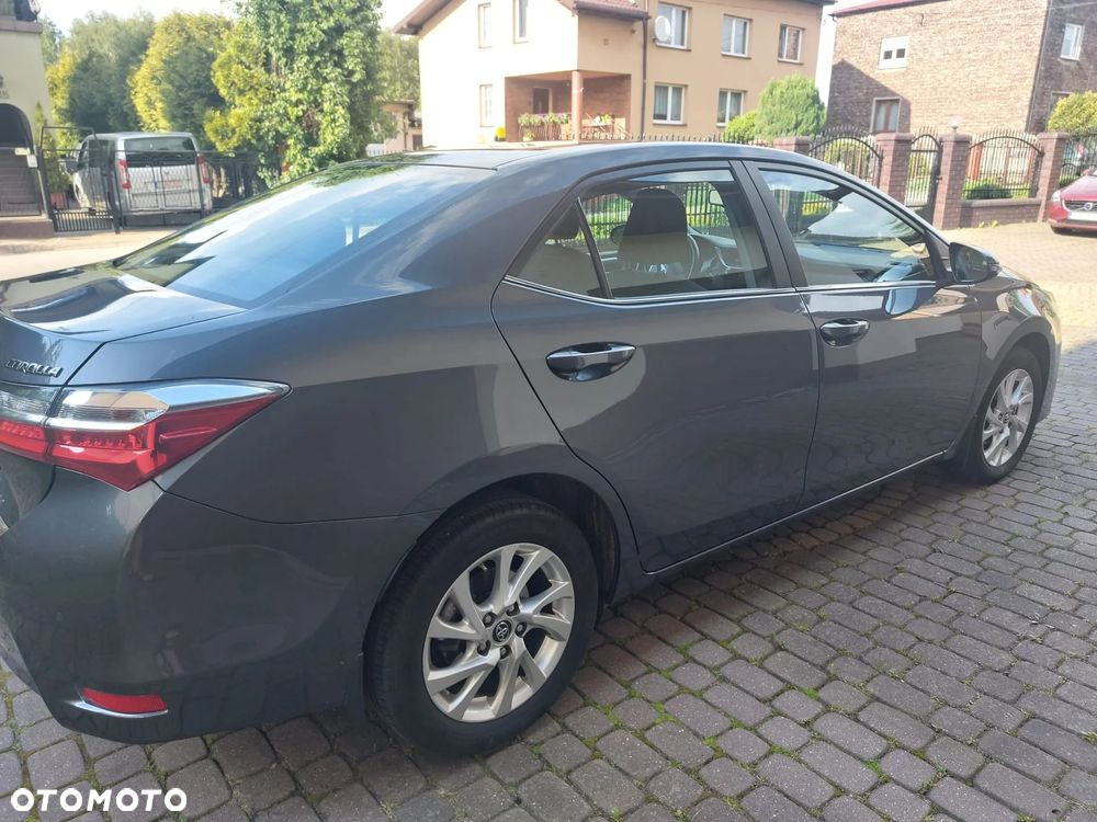 Toyota Corolla 1.6 Comfort - 5