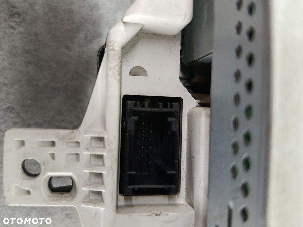 RADIO NAWIGACJA FABRYCZNA MINI R50 6211-6928888   67379411  65.90-6934417 - 10