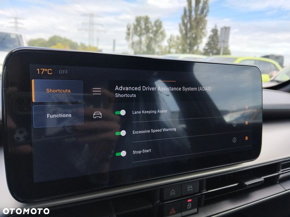 Jeep Avenger 1.2 T3 mHEV Upland 4xe eDCT6 - 17