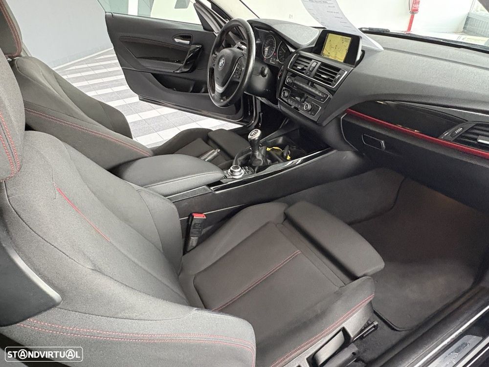 BMW 218 d Coupe Line Sport - 25