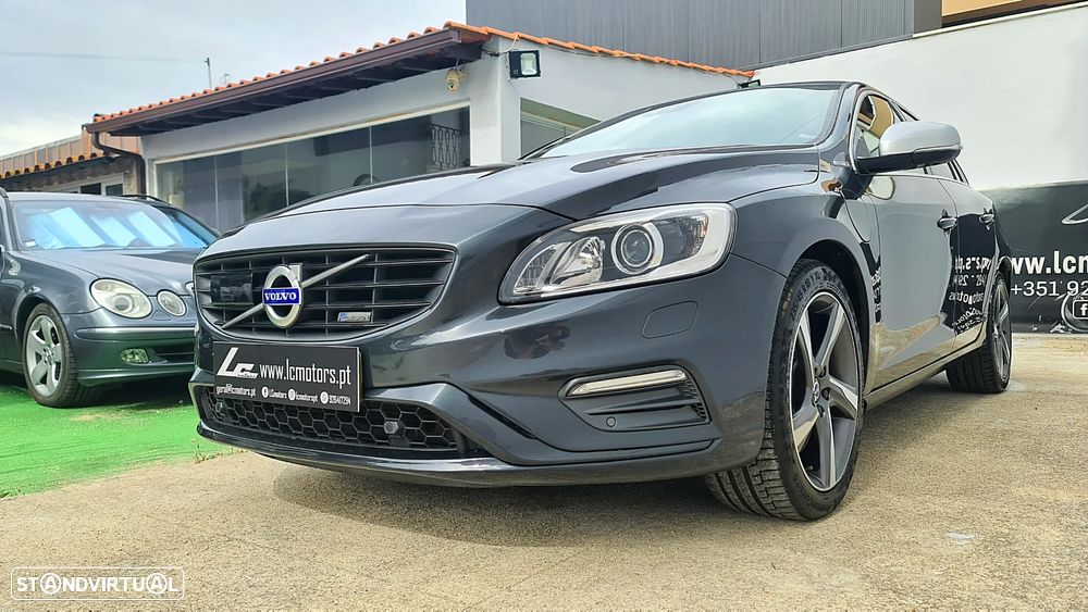 Volvo V60 2.4 D6 R-Design Sum.AWD Phev - 18