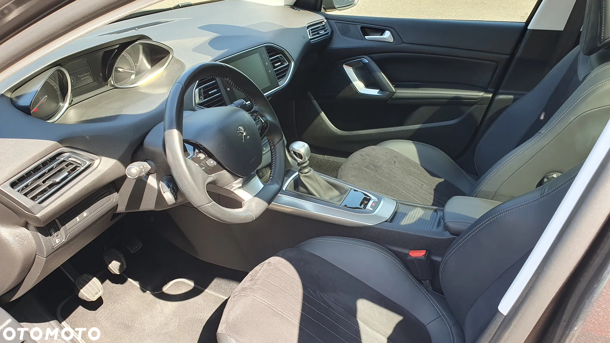 Peugeot 308 1.2 PureTech GPF Allure Pack S&S - 15