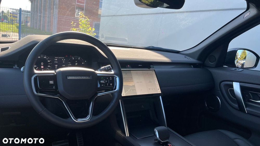 Land Rover Discovery Sport - 8