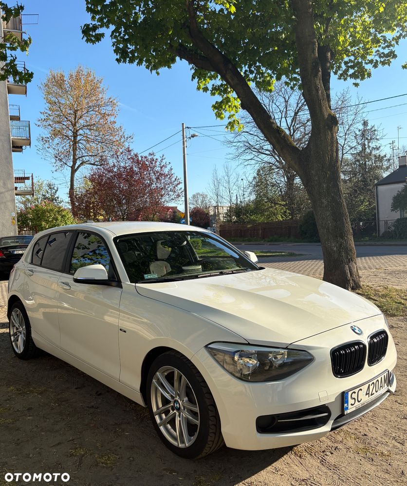 BMW Seria 1 118d Sport Line - 2